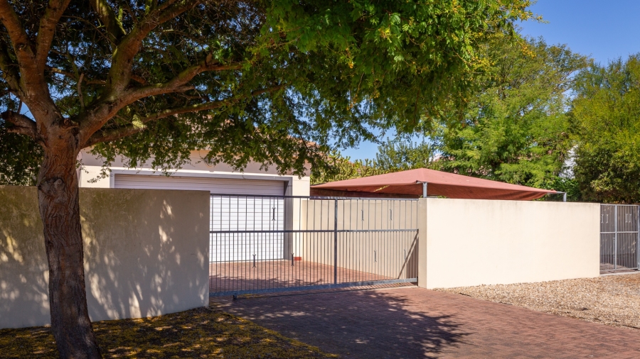 4 Bedroom Property for Sale in Port Owen Western Cape